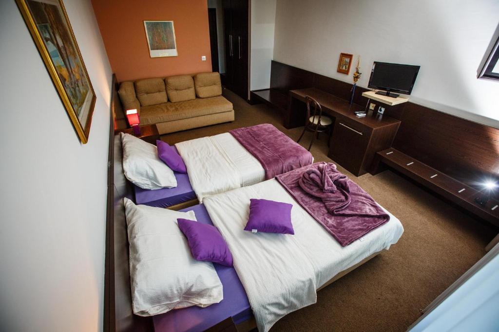 Hotel Sv. Mihovil Trilj Quarto foto